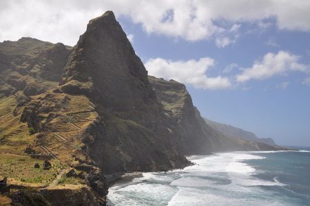 800px-coastline_santo_antao